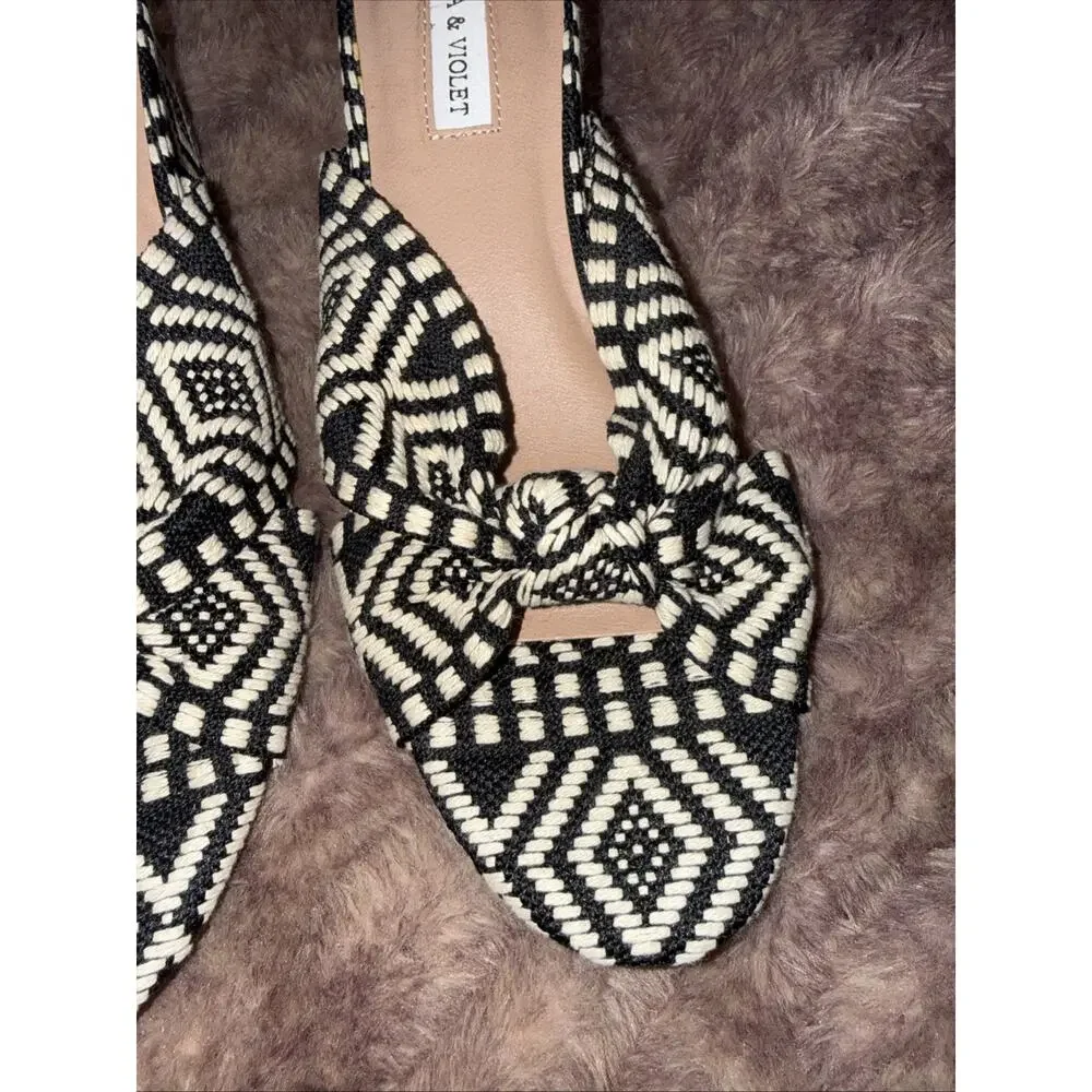 Chelsea & Violet Gia Knot Sandals Black And White Women Size 8- NEW No Box